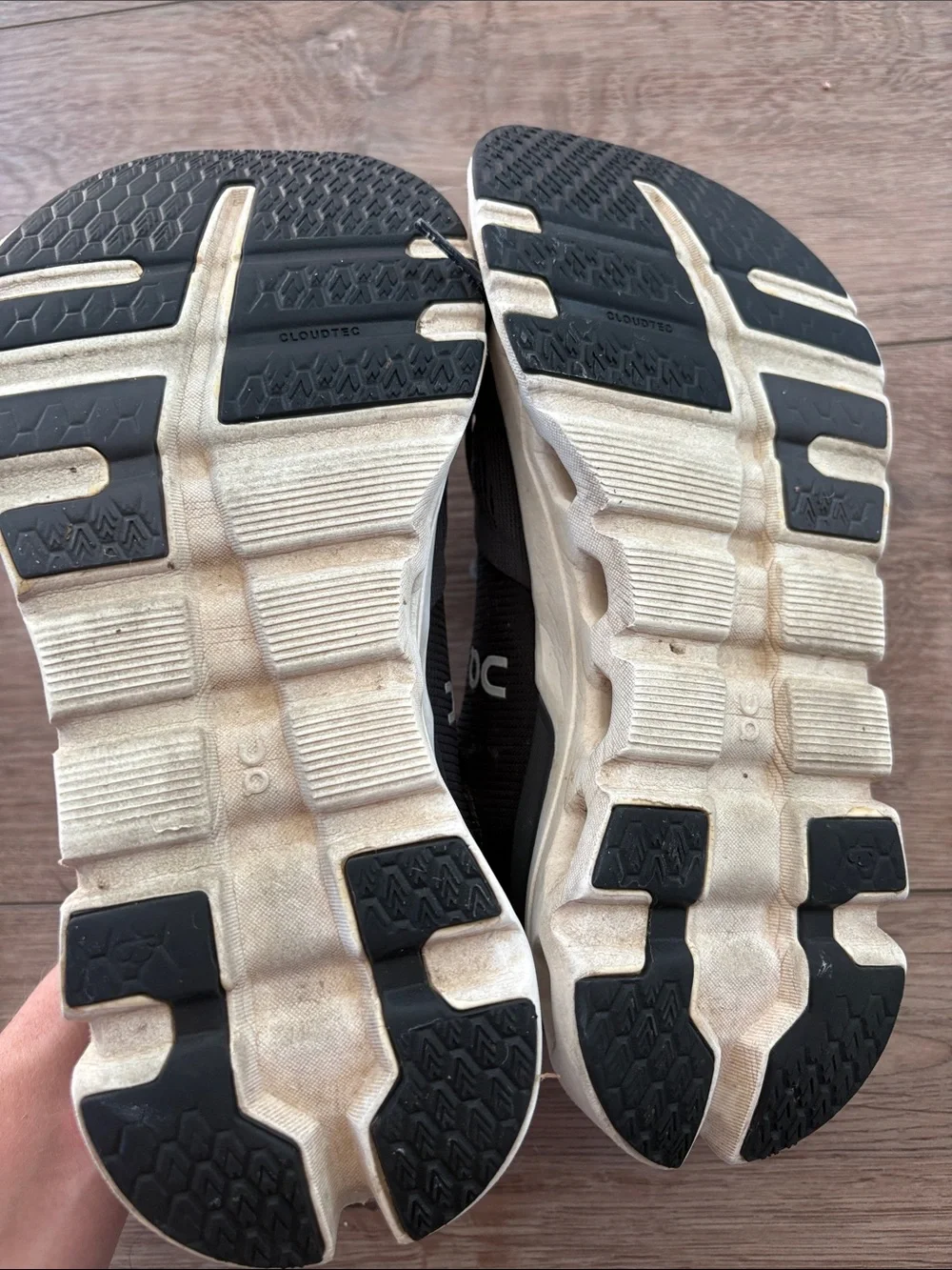 On Running breathable mesh